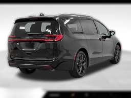 Chrysler Pacifica Select FWD 2026