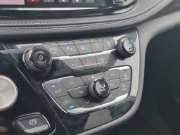 Chrysler Pacifica Select FWD 2025