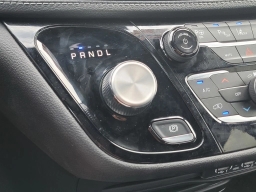 Chrysler Pacifica Select FWD 2025