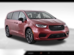 Chrysler Pacifica Select FWD 2026