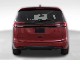 Chrysler Pacifica Select FWD 2026