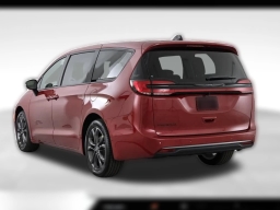 Chrysler Pacifica Select FWD 2026