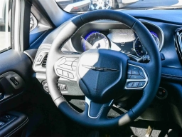 Chrysler Pacifica Select FWD 2026