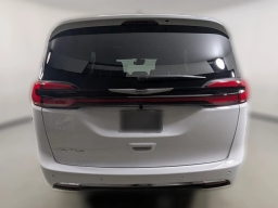 Chrysler Pacifica Select FWD 2026