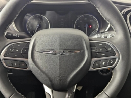 Chrysler Pacifica Select FWD 2026