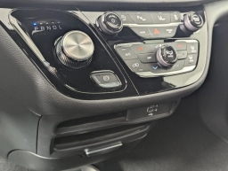 Chrysler Pacifica Select FWD 2026