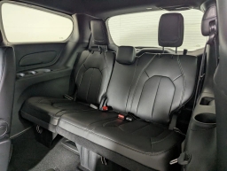 Chrysler Pacifica Select FWD 2026