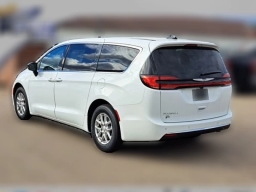 Chrysler Pacifica Select FWD 2026