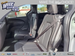 Chrysler Pacifica Select FWD 2026