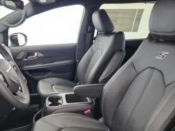 Chrysler Pacifica Select FWD 2026