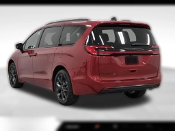Chrysler Pacifica Select FWD 2026