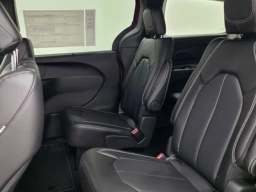 Chrysler Pacifica Select FWD 2026