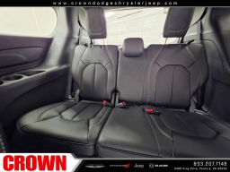 Chrysler Pacifica Select FWD 2026