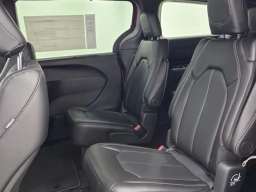 Chrysler Pacifica Select FWD 2026