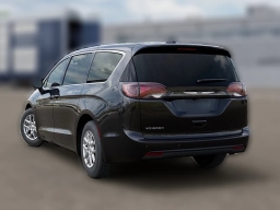 Chrysler Voyager LX FWD 2026