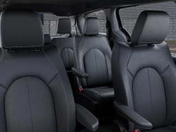 Chrysler Voyager LX FWD 2026