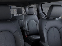 Chrysler Voyager LX FWD 2026