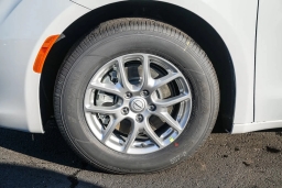 Chrysler Voyager LX FWD 2026