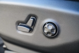 Chrysler Voyager LX FWD 2026