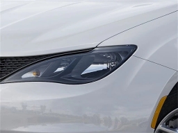 Chrysler Voyager LX FWD 2026