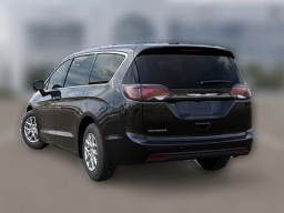 Chrysler Voyager LX FWD 2026