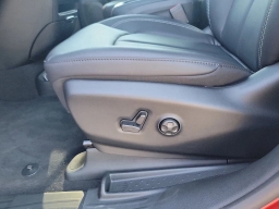 Chrysler Voyager LX FWD 2026