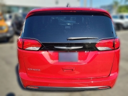 Chrysler Voyager LX FWD 2026