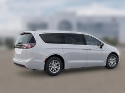 Chrysler Voyager LX FWD 2026