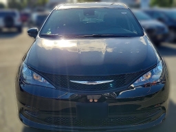 Chrysler Voyager LX FWD 2025