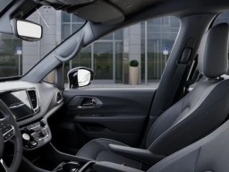 Chrysler Pacifica Limited FWD 2026