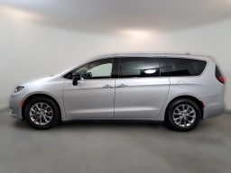 Chrysler Pacifica Limited FWD 2026