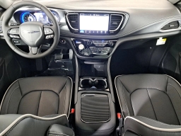 Chrysler Pacifica Limited FWD 2026