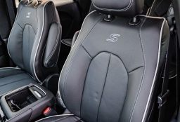 Chrysler Pacifica Limited FWD 2026