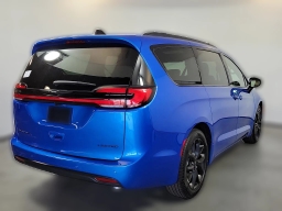 Chrysler Pacifica Limited FWD 2026