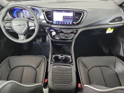 Chrysler Pacifica Limited FWD 2026