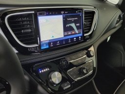 Chrysler Pacifica Limited FWD 2026