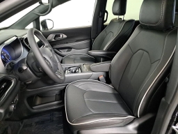 Chrysler Pacifica Limited FWD 2026