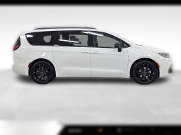 Chrysler Pacifica Limited FWD 2026