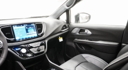 Chrysler Pacifica Limited FWD 2026