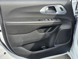 Chrysler Pacifica Limited FWD 2026