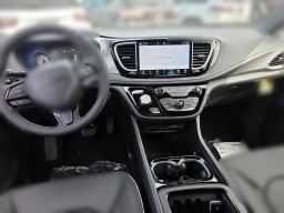 Chrysler Pacifica Limited FWD 2026