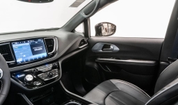 Chrysler Pacifica Limited FWD 2026