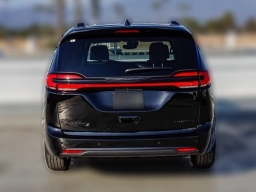 Chrysler Pacifica Limited FWD 2026