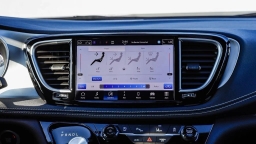 Chrysler Pacifica Limited FWD 2026