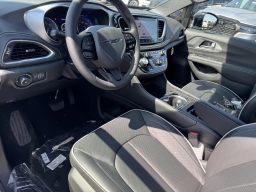 Chrysler Pacifica Limited FWD 2026