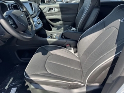 Chrysler Pacifica Limited FWD 2026