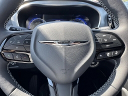Chrysler Pacifica Limited FWD 2026