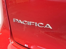 Chrysler Pacifica Pinnacle FWD 2026
