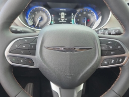 Chrysler Pacifica Pinnacle FWD 2026