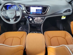 Chrysler Pacifica Pinnacle FWD 2026